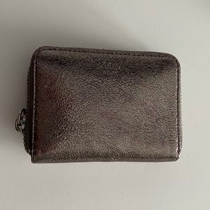 LIKE NEW! Pewter Crossgrain Leather COACH wallet